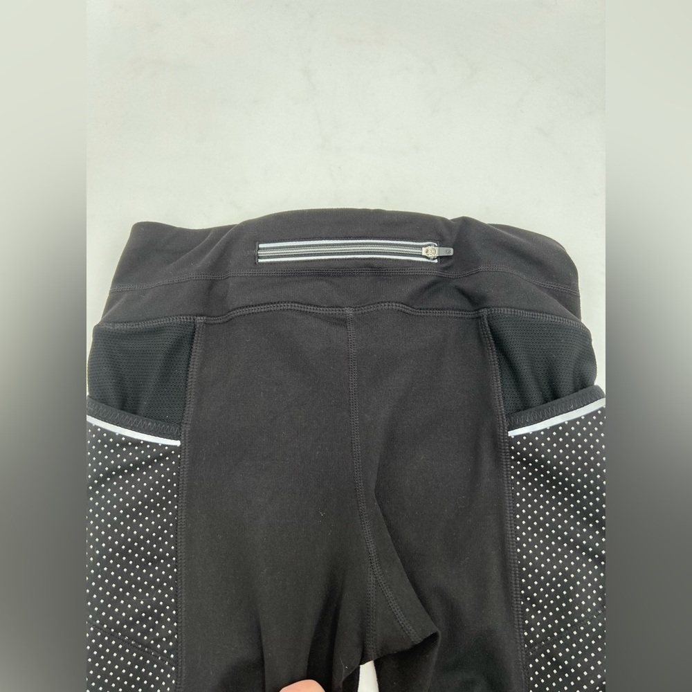 Athleta dot be free black and gray reflective running leggings size XS. - Picture 4 of 8